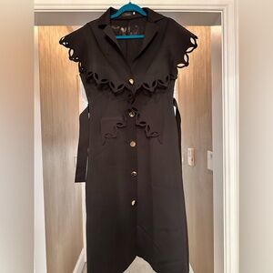 Chic Black Asymmetrical Dress with Ruffle Detail👀